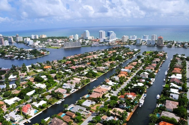 Best Neighborhoods in Fort Lauderdale - Essential Guide