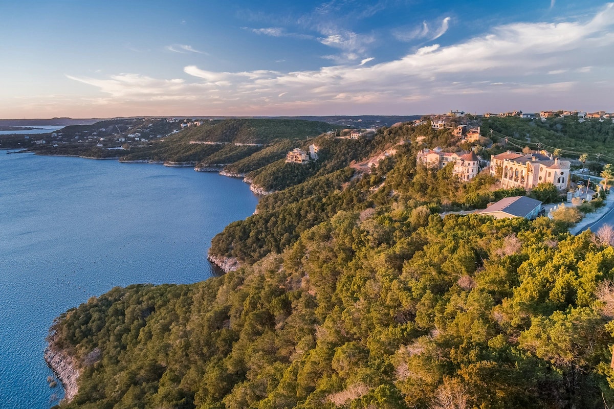 buy-a-home-near-lake-travis.webp