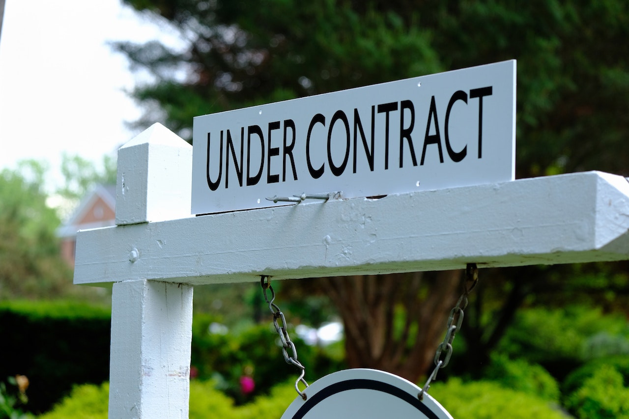What Does Under Contract vs Pending Mean in Real Estate Prevu